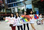Free Hugs 2014 - tôn vinh sự đa dạng